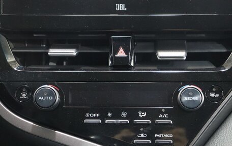 Toyota Camry, 2022 год, 3 790 000 рублей, 17 фотография