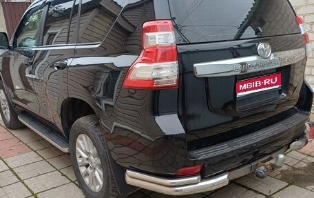 Toyota Land Cruiser Prado 150 рестайлинг 2, 2015 год, 3 600 000 рублей, 1 фотография