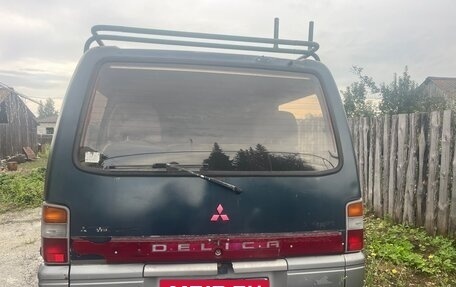 Mitsubishi Delica III, 1991 год, 350 000 рублей, 4 фотография