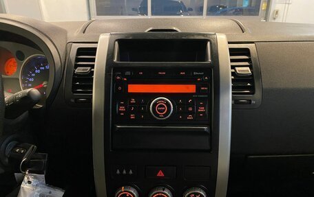 Nissan X-Trail, 2010 год, 902 000 рублей, 13 фотография