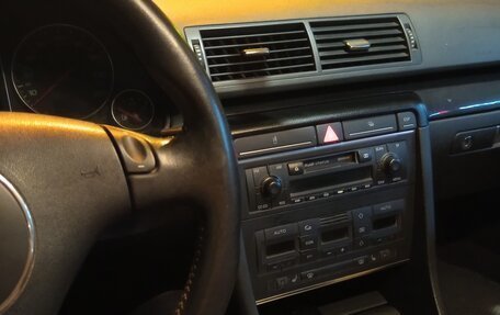 Audi A4, 2003 год, 600 000 рублей, 3 фотография