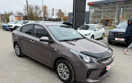 KIA Rio IV, 2018 год, 875 000 рублей, 4 фотография