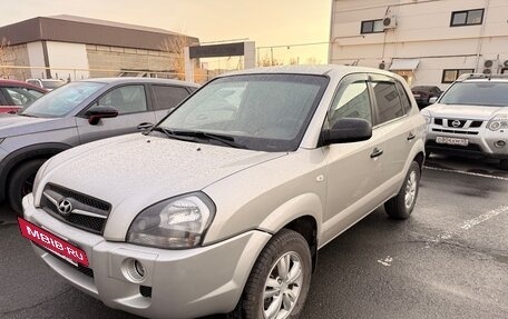 Hyundai Tucson III, 2008 год, 750 000 рублей, 2 фотография