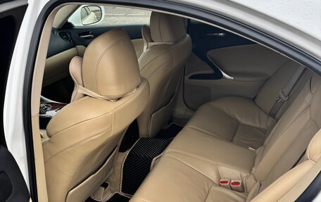 Lexus IS II рестайлинг 2, 2007 год, 1 700 000 рублей, 15 фотография