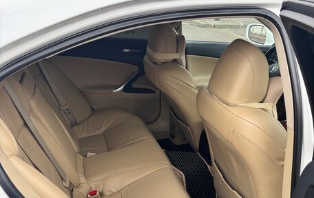 Lexus IS II рестайлинг 2, 2007 год, 1 700 000 рублей, 14 фотография