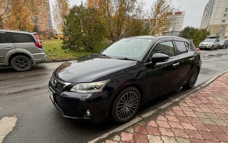 Lexus CT I рестайлинг, 2012 год, 1 450 000 рублей, 14 фотография