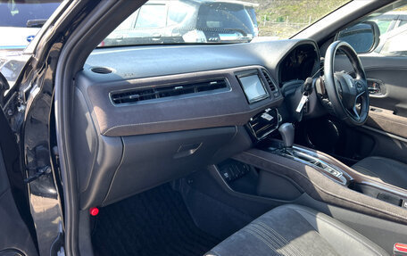 Honda Vezel, 2018 год, 1 580 000 рублей, 12 фотография