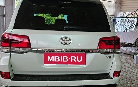 Toyota Land Cruiser 200, 2016 год, 5 400 000 рублей, 1 фотография