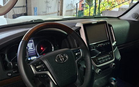 Toyota Land Cruiser 200, 2016 год, 5 400 000 рублей, 12 фотография