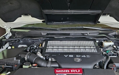 Toyota Land Cruiser 200, 2016 год, 5 400 000 рублей, 13 фотография