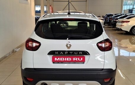Renault Kaptur I рестайлинг, 2021 год, 1 300 000 рублей, 5 фотография