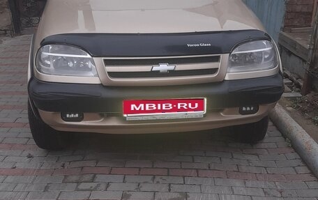 Chevrolet Niva I рестайлинг, 2004 год, 355 000 рублей, 1 фотография