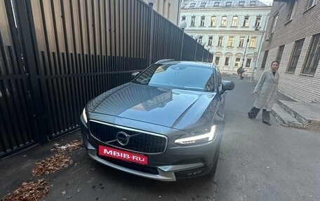 Volvo V90 Cross Country I рестайлинг, 2019 год, 3 150 000 рублей, 1 фотография