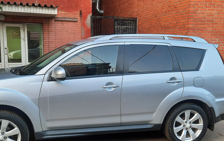 Mitsubishi Outlander III рестайлинг 3, 2010 год, 1 100 000 рублей, 6 фотография
