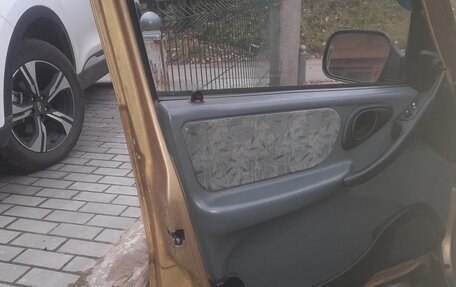 Chevrolet Niva I рестайлинг, 2004 год, 355 000 рублей, 7 фотография