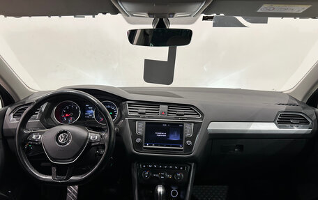 Volkswagen Tiguan II, 2017 год, 1 899 000 рублей, 17 фотография