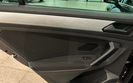 Volkswagen Tiguan II, 2017 год, 1 899 000 рублей, 14 фотография