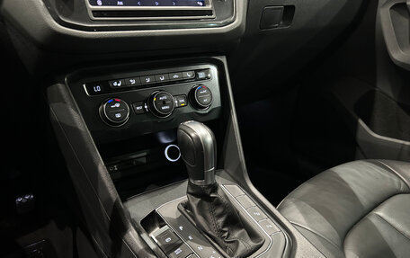 Volkswagen Tiguan II, 2017 год, 1 899 000 рублей, 20 фотография