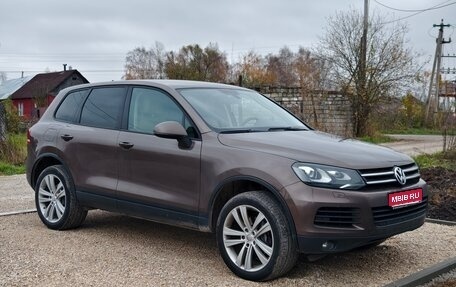 Volkswagen Touareg III, 2011 год, 2 200 000 рублей, 1 фотография