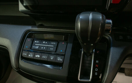 Honda Stepwgn IV, 2016 год, 2 069 000 рублей, 17 фотография