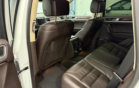 Volkswagen Touareg III, 2012 год, 1 870 000 рублей, 10 фотография