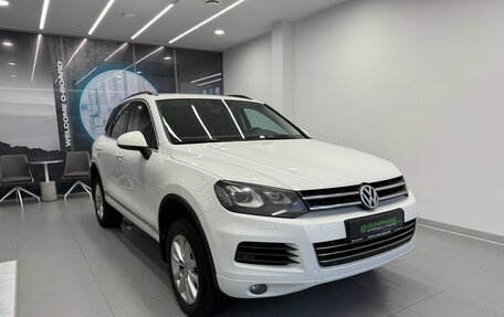 Volkswagen Touareg III, 2012 год, 1 870 000 рублей, 3 фотография