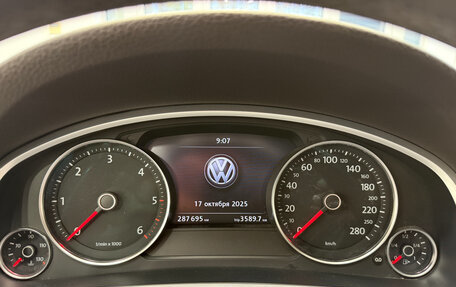 Volkswagen Touareg III, 2012 год, 1 870 000 рублей, 22 фотография