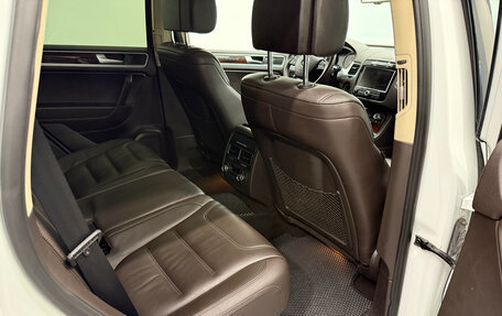 Volkswagen Touareg III, 2012 год, 1 870 000 рублей, 12 фотография