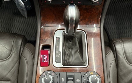 Volkswagen Touareg III, 2012 год, 1 870 000 рублей, 34 фотография