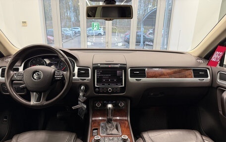 Volkswagen Touareg III, 2012 год, 1 870 000 рублей, 35 фотография