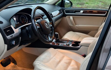 Volkswagen Touareg III, 2011 год, 2 200 000 рублей, 5 фотография