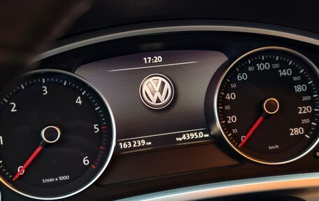 Volkswagen Touareg III, 2011 год, 2 200 000 рублей, 8 фотография