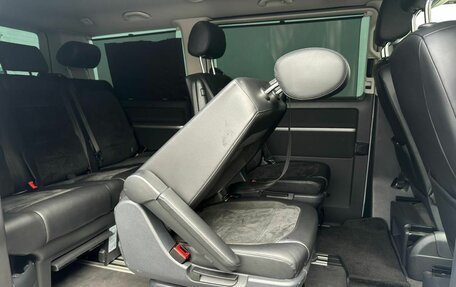 Volkswagen Multivan T6 рестайлинг, 2017 год, 4 100 000 рублей, 14 фотография