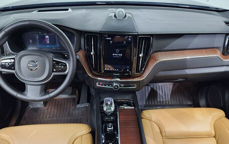 Volvo XC60 II, 2023 год, 4 200 000 рублей, 8 фотография