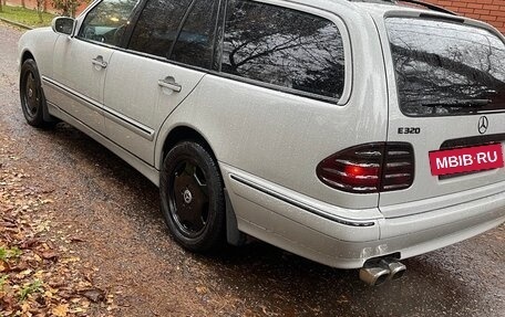 Mercedes-Benz E-Класс, 2002 год, 4 фотография