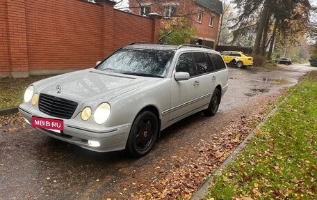 Mercedes-Benz E-Класс, 2002 год, 2 фотография