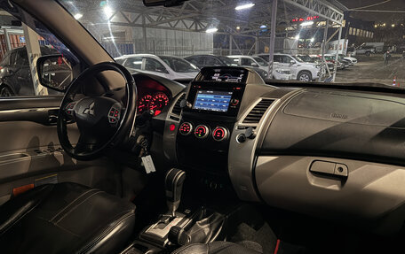 Mitsubishi Pajero Sport II рестайлинг, 2014 год, 1 690 000 рублей, 9 фотография