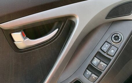 Hyundai Elantra V, 2014 год, 1 200 000 рублей, 15 фотография