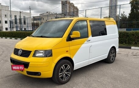Volkswagen Transporter T5 рестайлинг, 2006 год, 1 230 000 рублей, 2 фотография
