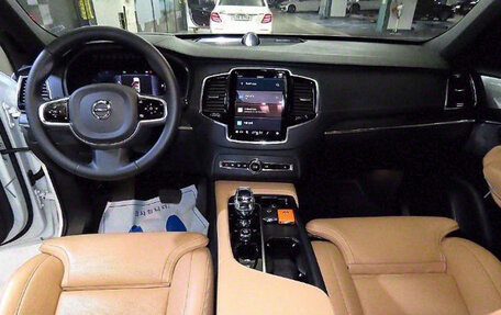 Volvo XC90 II рестайлинг, 2023 год, 4 800 000 рублей, 10 фотография