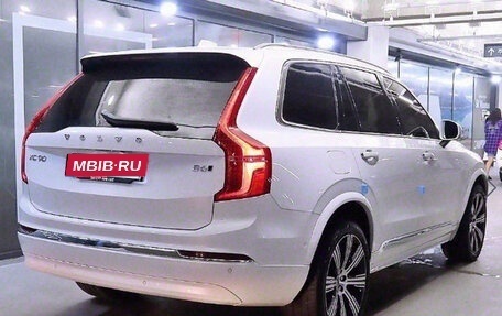 Volvo XC90 II рестайлинг, 2023 год, 4 800 000 рублей, 4 фотография