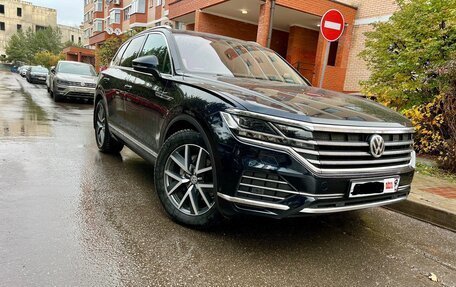 Volkswagen Touareg III, 2020 год, 6 400 000 рублей, 2 фотография