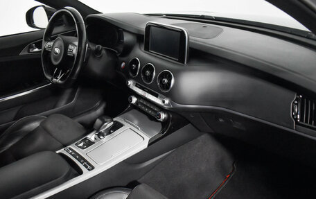 KIA Stinger I, 2018 год, 2 880 000 рублей, 14 фотография