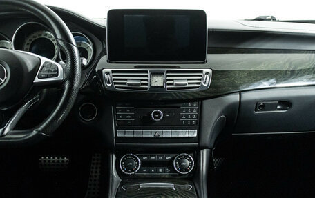 Mercedes-Benz CLS, 2015 год, 2 975 000 рублей, 14 фотография