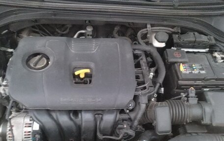 Hyundai Elantra VI рестайлинг, 2020 год, 1 850 000 рублей, 8 фотография