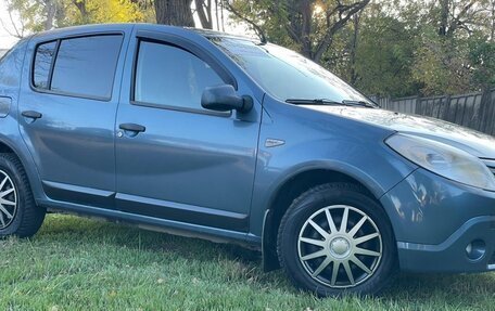 Renault Sandero I, 2011 год, 650 000 рублей, 3 фотография