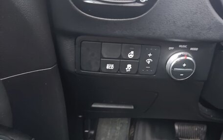 KIA Soul II рестайлинг, 2015 год, 1 350 000 рублей, 18 фотография