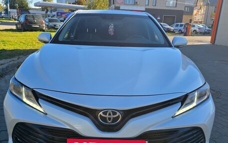 Toyota Camry, 2019 год, 2 150 000 рублей, 6 фотография