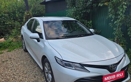 Toyota Camry, 2019 год, 2 150 000 рублей, 4 фотография