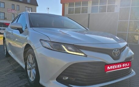 Toyota Camry, 2019 год, 2 150 000 рублей, 7 фотография